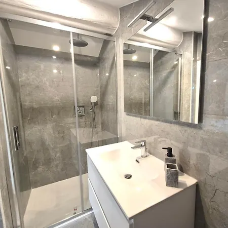 Luxury 3 Bed 2 Bath Flat Croisette Apartment