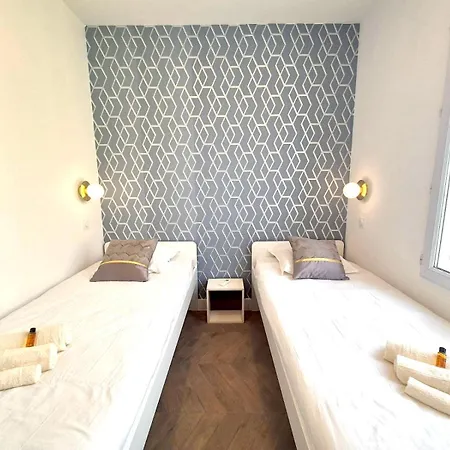 Luxury 3 Bed 2 Bath Flat Croisette