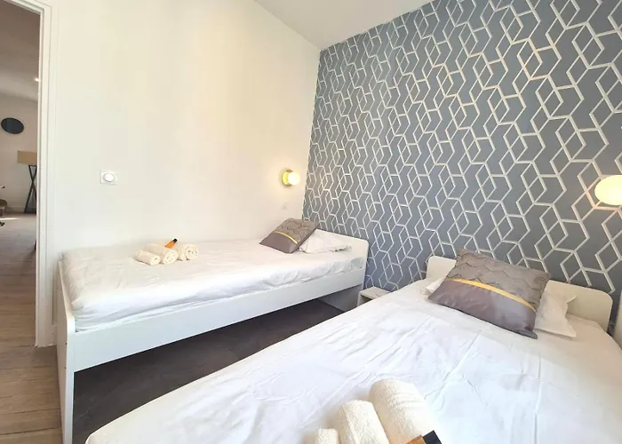 Luxury 3 Bed 2 Bath Flat Croisette *