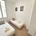 Luxury 3 Bed 2 Bath Flat Croisette Daire